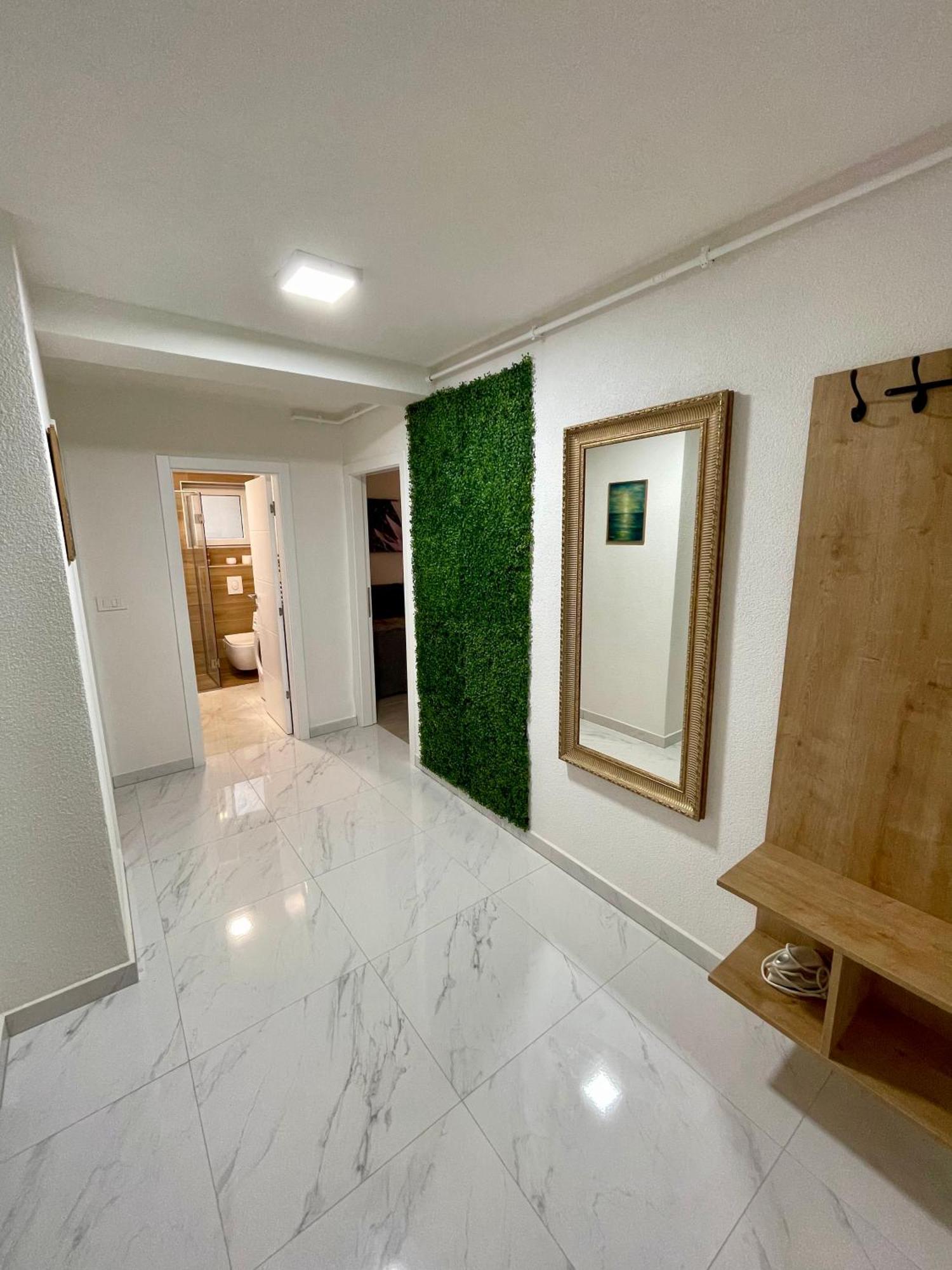 Anet Apartman Visoko Kültér fotó